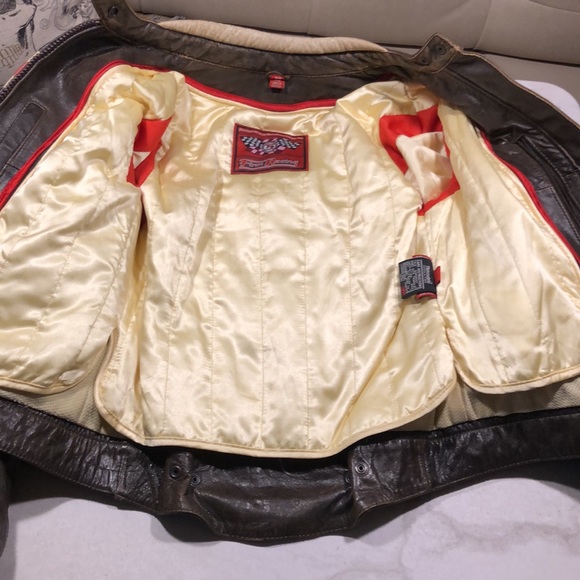 Riding jacket - Picture 4 of 7